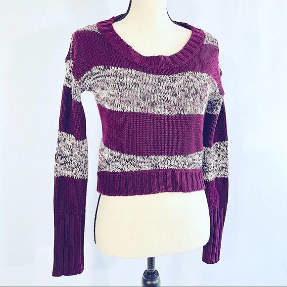 Take Out Cropped Knit Sweater - Picture 1 of 11